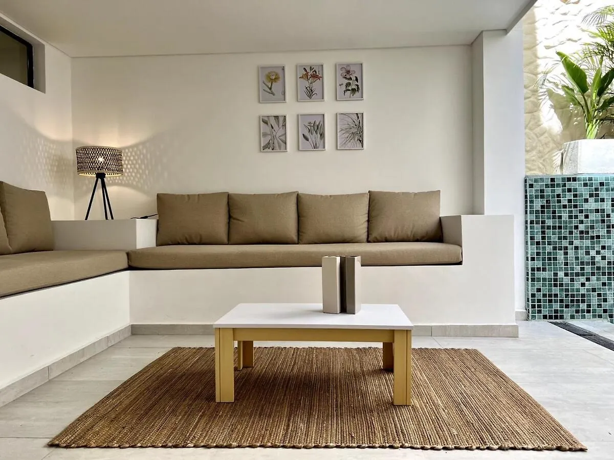 Nowa Bali House - Ac & Heated Pool In Provenza Apartment Medellin 0*,  Colombia