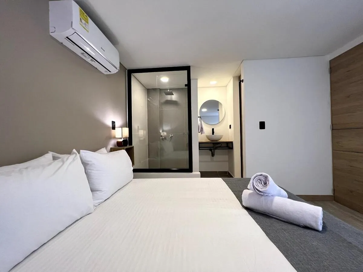 Nowa Bali House - Ac & Heated Pool In Provenza Apartment Medellin 0*,