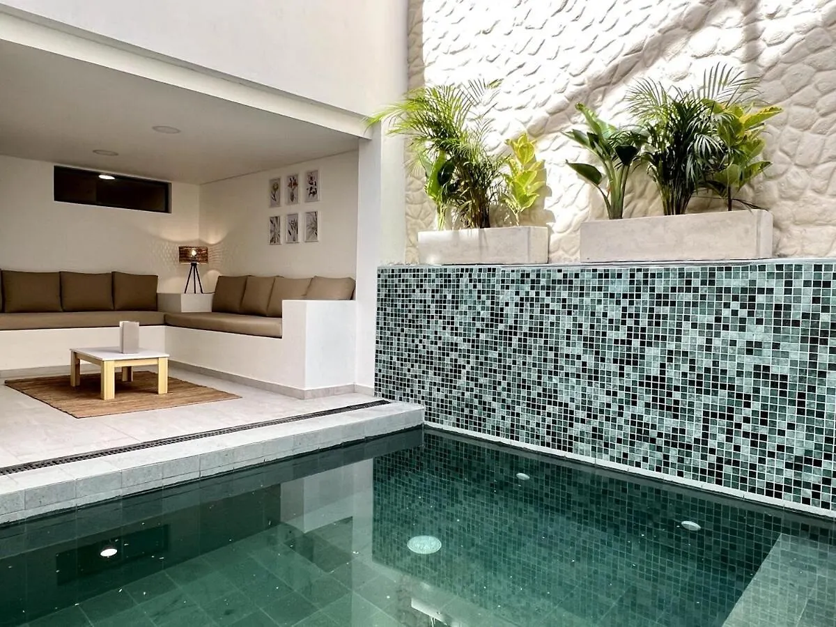 Nowa Bali House - Ac & Heated Pool In Provenza Apartment Medellin